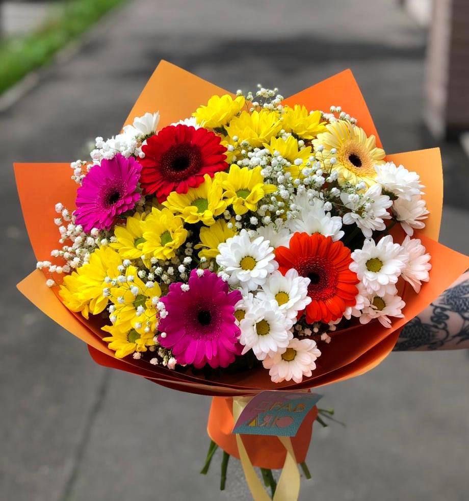 Букет цветов из: Герберы и Хризантемы в Ивановское