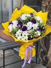 Букет цветов из:  Ирисы, Хризантемы и Ромашки в Ивановское