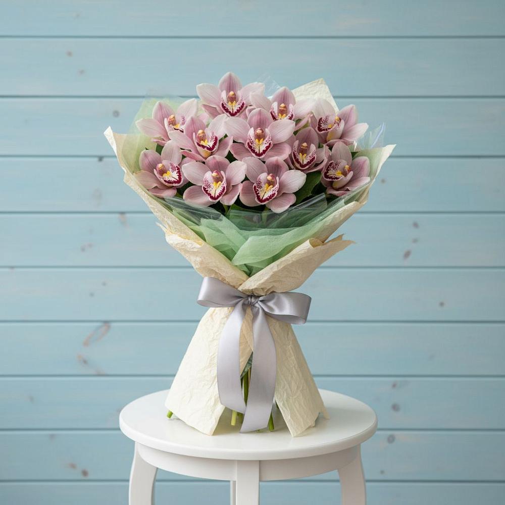 Букет цветов из: Орхидеи и Розы в Ивановское