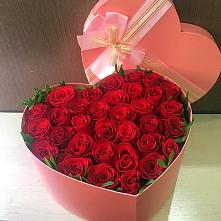 Цветочная композиция из Розы в коробке в виде сердца в Ивановское