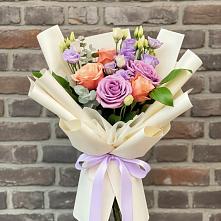 Букет цветов из:  Лизиантусы и Розы #REPLACE_PRED# Ивановское