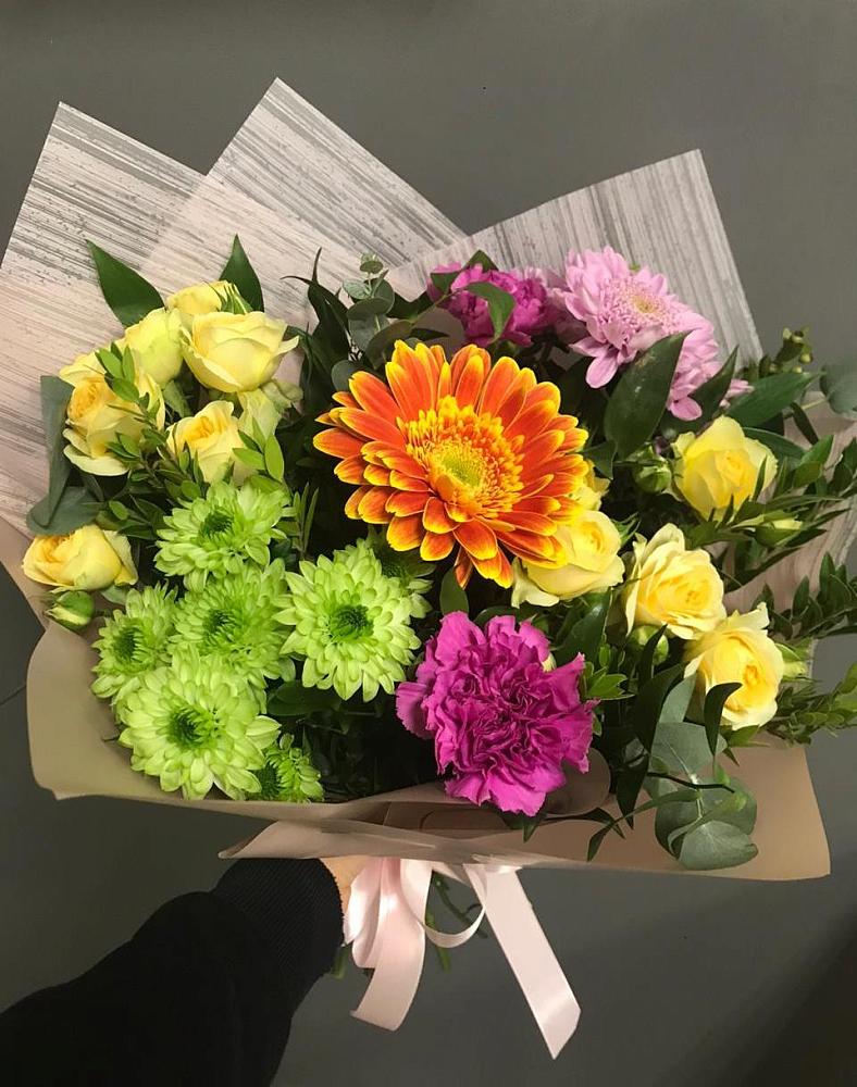 Букет цветов из: Гвоздики, Герберы, Розы и Хризантемы в Ивановское