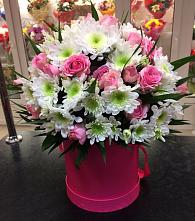 Цветочная композиция из Розы и Хризантемы в шляпной коробке в Ивановское