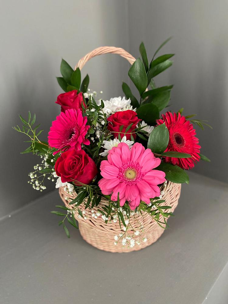 Цветочная композиция из Розы, Хризантемы и Герберы в корзине в Ивановское