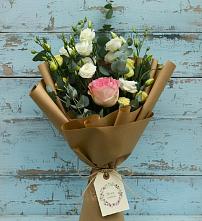 Букет цветов из:  Розы и Лизиантусы в Ивановское