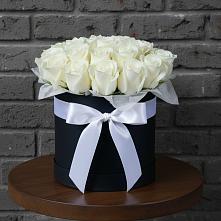 Цветочная композиция из Розы в шляпной коробке в Ивановское